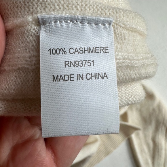 Incashmere Cream Cashmere Tunic Sweater - Picture 5 of 5